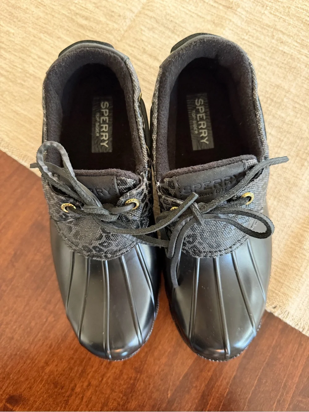 Sperry Women's Black Lace-Up Duck Rain Boots